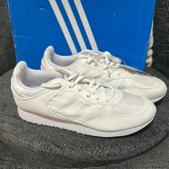 adidas gazelle silver green womens adidas Run 60s 4.0 Shoes Green White